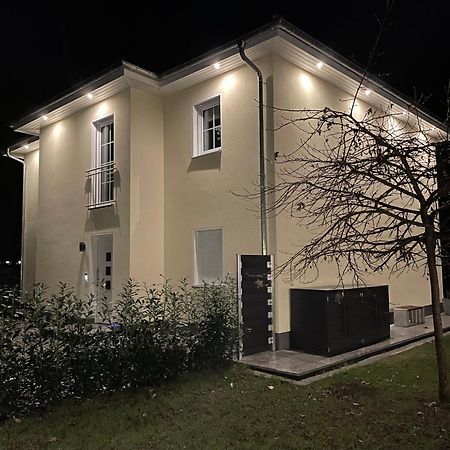 Ferienwohnung Im Gruenen Oranienburg Exterior photo